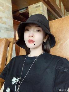 徐粲金照片,镜头下的优雅与力量